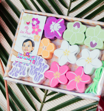 Load image into Gallery viewer, Keiki Kaukau My Lei Pua Wooden Bead Threading Set